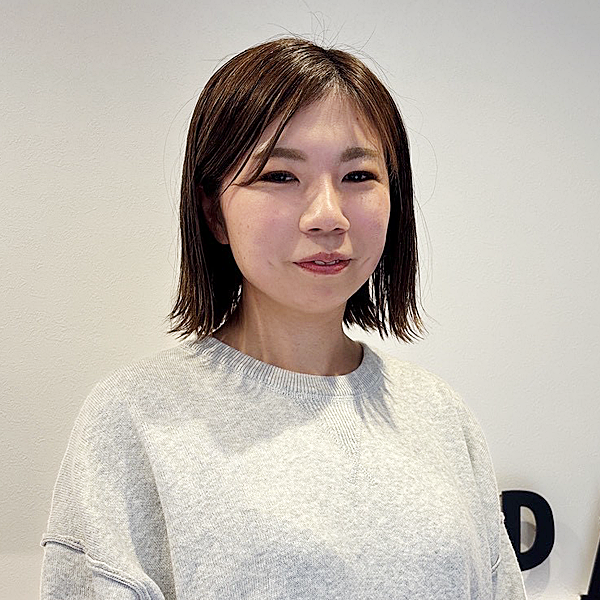 高取 由依
